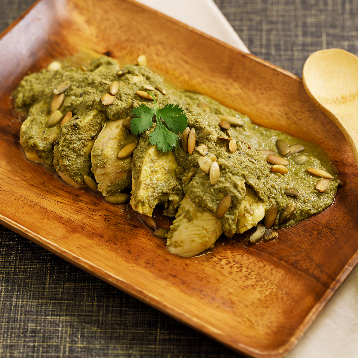 Pechuga de Pollo en Mole Verde