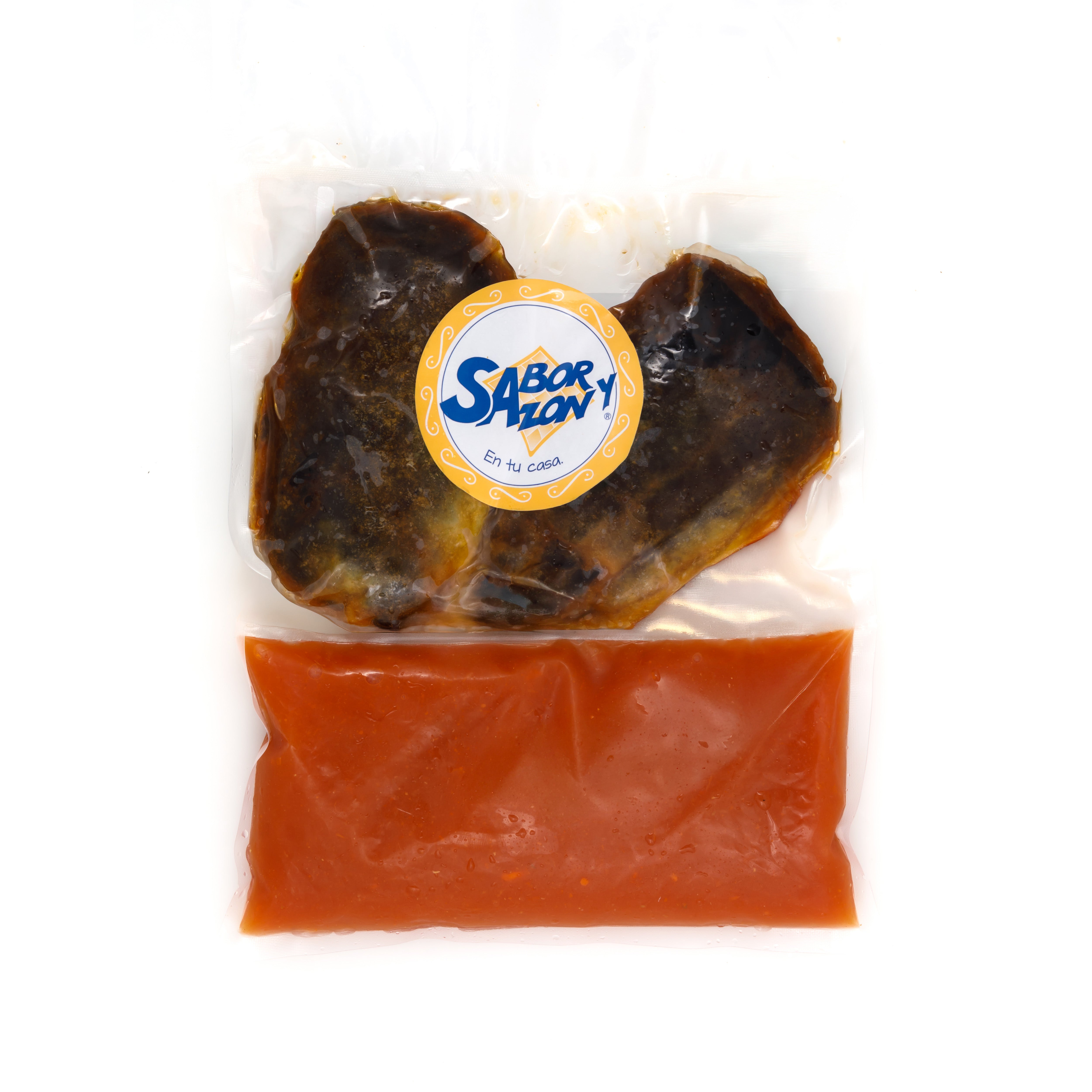 Chile Ancho Relleno de Plátano Macho con Queso en Jitomate - Para dos personas
